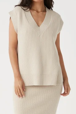 Discount ARCAA Vera Knit Vest - Sand
