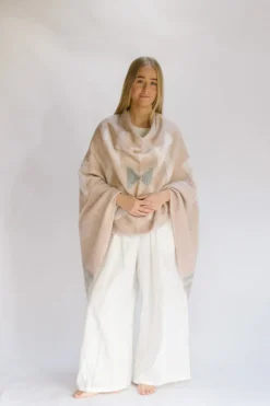 New Hobo & Hatch Hobo & Hatch Aztec Poncho- Vanilla