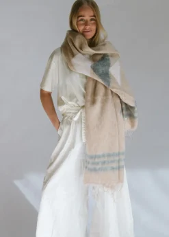 Fashion Hobo & Hatch Hobo & Hatch Scarf- Aztec Vanilla