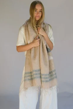 Fashion Hobo & Hatch Hobo & Hatch Scarf- Aztec Vanilla