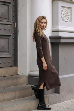 Outlet Humidity Elena Dress - Espresso