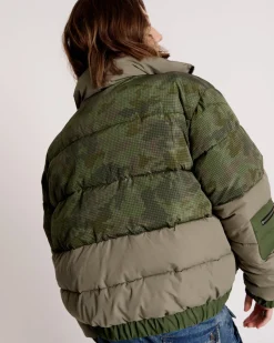 Fashion One Teaspoon Dirtee Love Camo Puffa Jacket - Khaki
