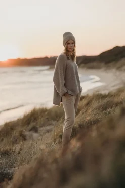Hot Talamaya Embrace Pullover - Vintage Khaki
