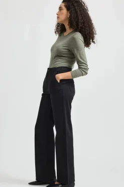 Hot Toorallie Crew Merino Tee - Bay Leaf