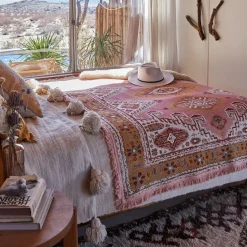 Hot Wandering Folk Desert Throw - Pink Sands